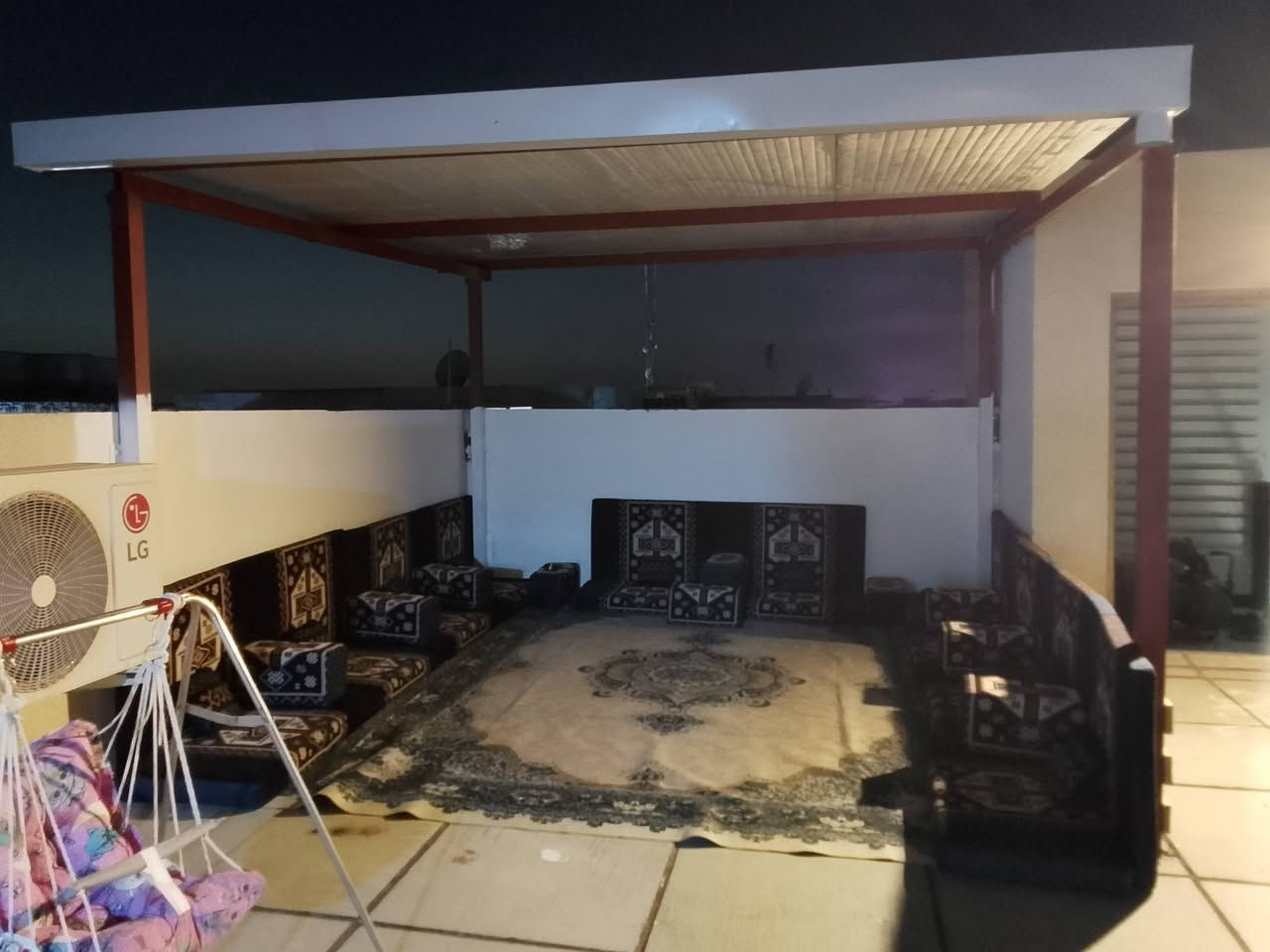 ياالله السلام عليكم اخوكم حداد متنقل داخل البصره اشتغل جميع انواع الحداده سقايف غرف سندويج بنل سقايف عدك لحام بسيط اجيك وين ماكنت بالبصره رقمي الواتساب *********** رقمي الاتصال عبر الرصيد ***********
