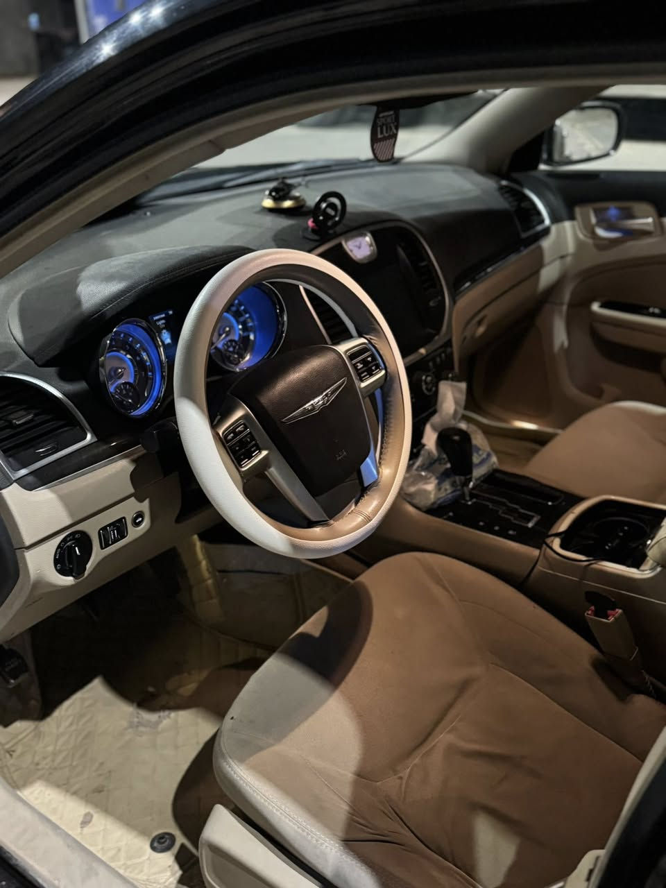 السلام عليكم اوبامه 2012 سياره كنديه كفاله عامه داخل عسلي تحكم ستيرن شاشه جبيره مكان السياره واسط الكوت مداور ثاني يوم سعر 185 للاستفسار ***********
