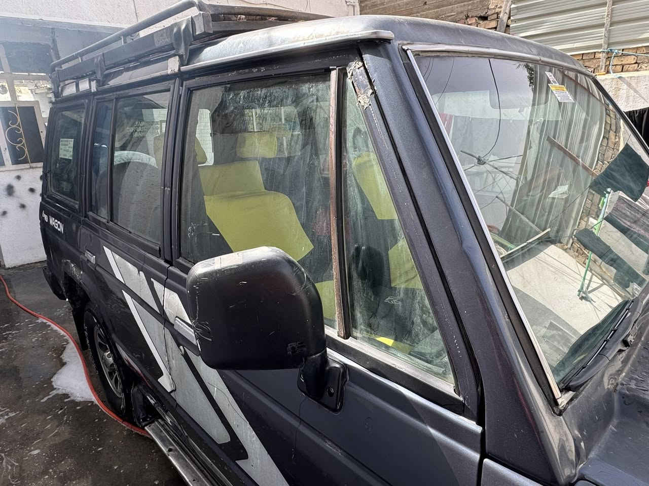 سلام عليكم من رخصت الادمن المحترم كالوبر 1992 محرك بطه 3000  محرك مكفول وكير السياره صارف عليه كهربائيات كله شغاله السعرً' 40وبيه مجال '***********
