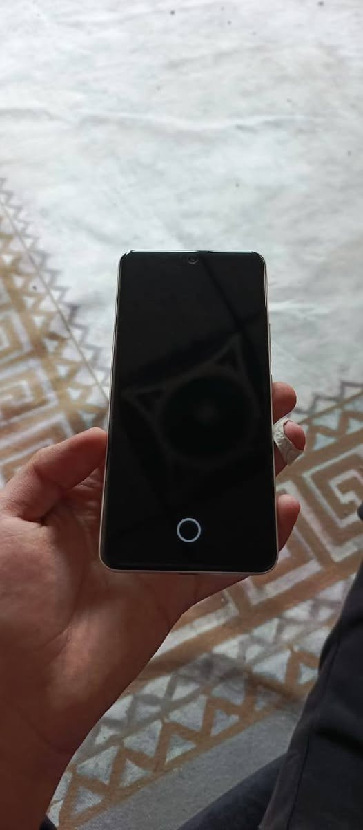 السلام عليكم
ريدمي نوت 15 برو 4 جي 

ذاكره 256 عشوائية 8 

جهاز جديد مستعمل شهر واحد 

كامل ملحقات ويأتي مع كفر حمايه 

كاميرا 200 ميجابيكسل يعني جدا ممتاز بالصور وبالتفاصيل الأخرى

سعر الجهاز370 وبي مجال للطيبين 

الرقم للتواصل ***********
