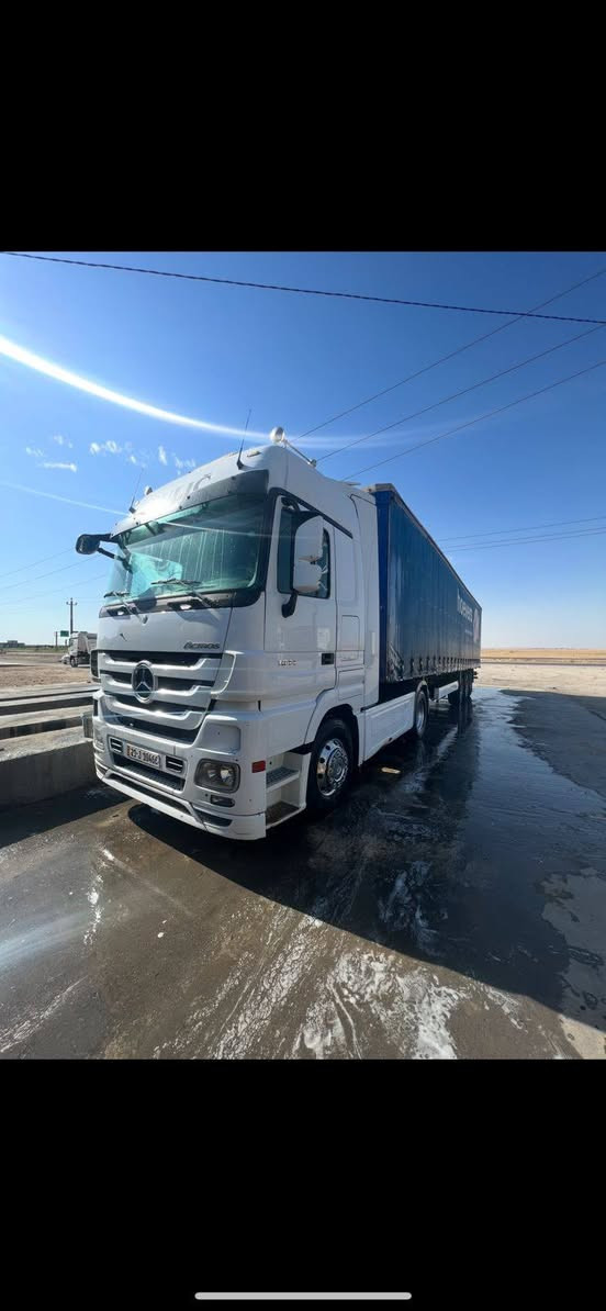 سلام عليكم سياره البيع موديل 2013
44 18 مكينه محسن
رقم سليمانيه شرط التحويل
تخم تأيرات راس عربانه
سياره فول موصفات عده كامره وحساس 
عربانه موديل ٢٠٠٨
كرونه دنكير مربع بيبي دسك
سعر السياره 540 وبيه مجال
***********
