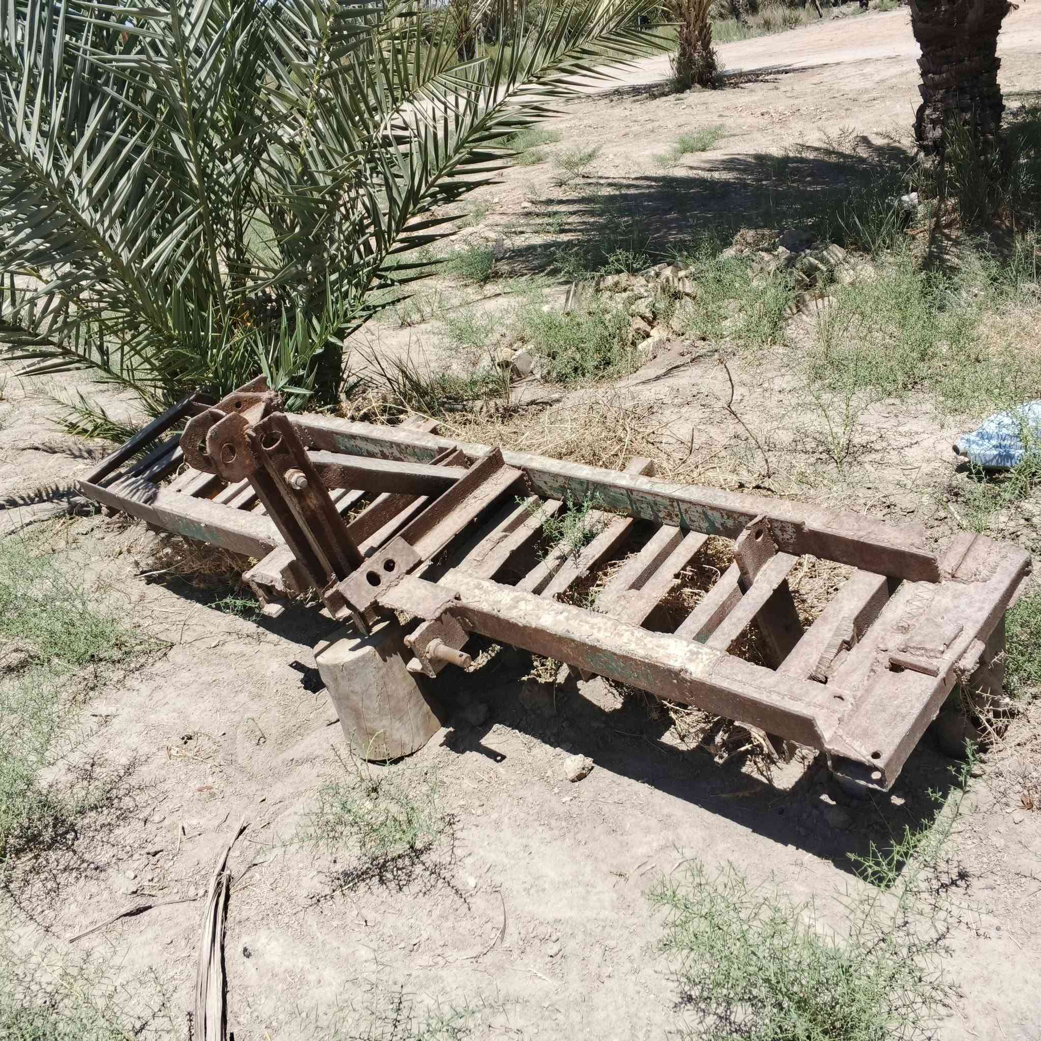 سلام عليكم كاروبه عنتر موديل 87للبيع بدون وياهه فدان 9مال عنتر  او خرماشه نضيفات 
 كير ومكينه مكفولات تايرات نص عمر
مكان ديوانيه قضاء غماس 
 سعر اتصل عل ارقام 
***********
***********
