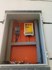 كهربائيّ تأسيس بيوت السعر مناسب سعر القطعه 3الف 07717548739