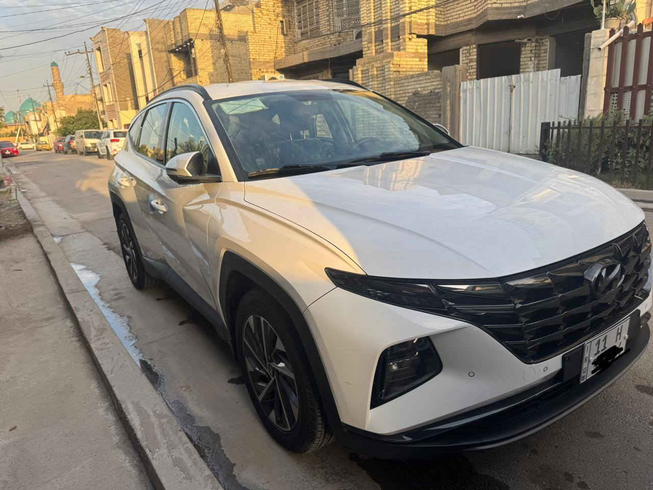 السلام عليكم عندي توسان خليجي موديل ٢٠٢١ فول مواصفات ماعدا بنرامه ماشيه ٥٤ الف بدون صبغ بيه فقط اشكم بارد السعر ١٨٥ وبيه مجال الهاتف ***********
