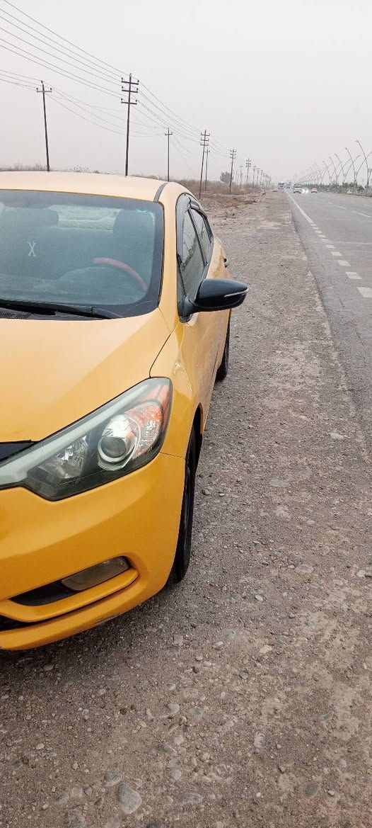 السلام عليكم 
فورتي موديل 2014للبيع كير مكينه تبريد تخم تاير جديد منظومه غاز رقم بغداد انكليزي بسمي تحويل مباشر ضررها بونيد بدون داخل السعر 106 
اتصل ***********
