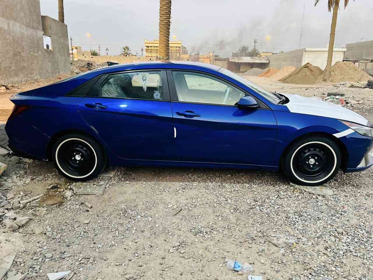 السلام عليكم
⚠️ للبيع النترا موديل 2021 
   
🗺️ وارد 
 
🔨 بيها باب صبغ وبنيد مبدل 

🧨 فول مواصفات ماعده الفتحه 

 تدفئه تبريد بل كشنات بصمه تشغيل  تشغيل عن بعد تحديد مسار 

مثبت سرعه تخم ويل وتاير جديد خط ابيض 

دوشمه كامله سفريات كشنات خليه ارضيه جلد

💵١٣٩ وبيها مجال 

رقم ديالى مشروع وطني باسمي  تحويل ثاني يوم 

📍مكانها بغداد المدائن 

***********. ☎️
