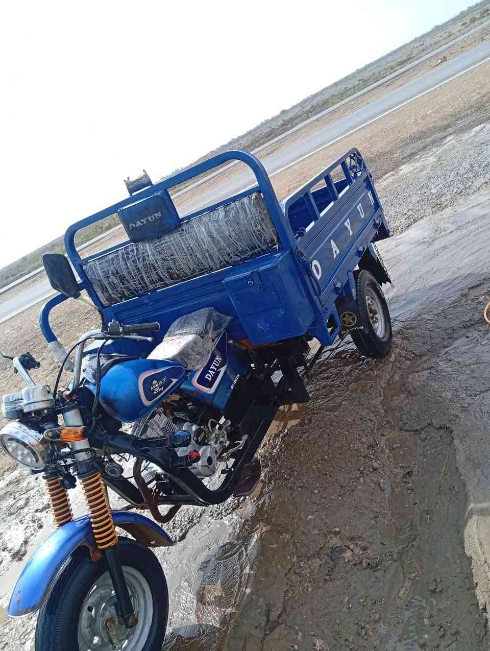 السلام عليكم للبيع ستوته موديل 19 طالعه بلعشرين اوراق اصولي محرك 25 جيس تخم تاير جيس كهرباء كله شغاله نكر سلف السعر مليون و650 وبيه مجال مكاني الفجر التصال عل رقم ***********
