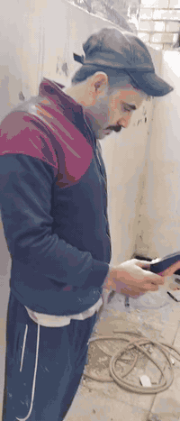 يوجد لدينا جهاز كشف الرطوبه والتسربات والنضوح كشف مع الصيانه بغداد وخارجها يوجد واتساب ***********
