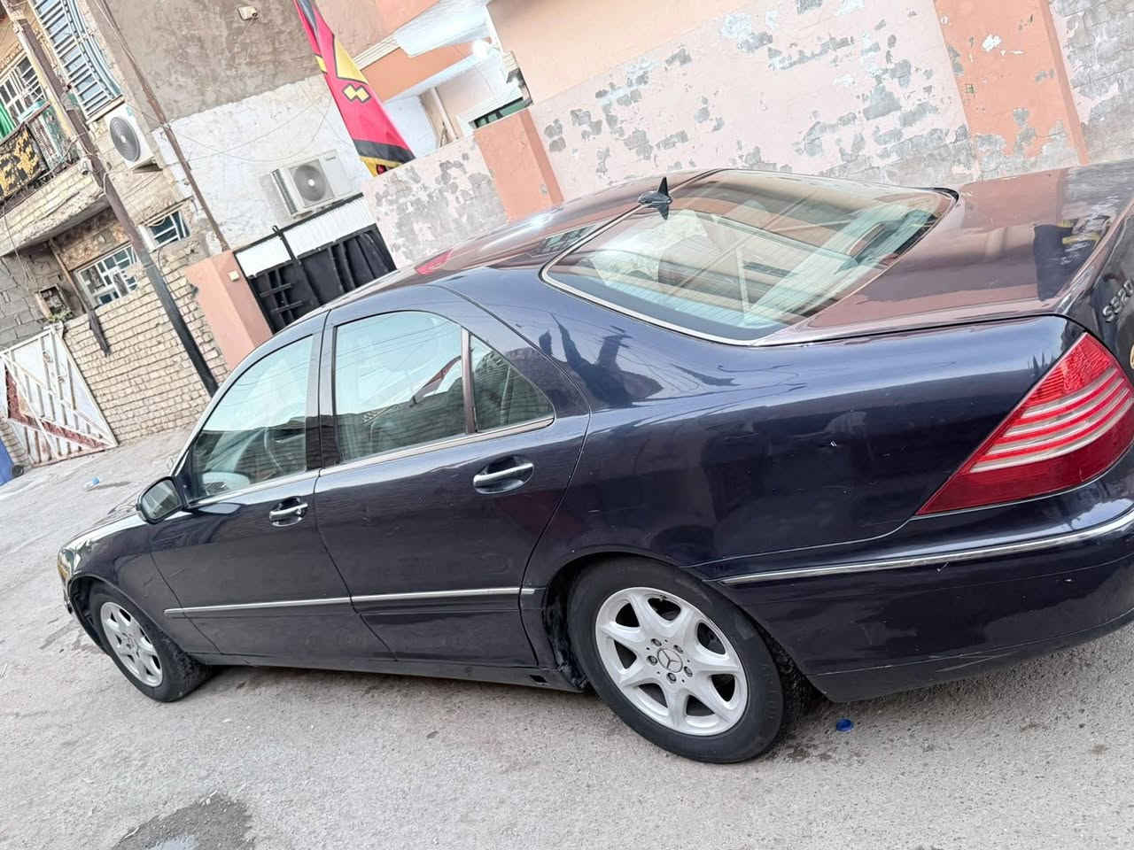 سلام عليكم مارسدس اللبيع موديل 2000 سعر 85 التفاصيل تصل على رقم***********
