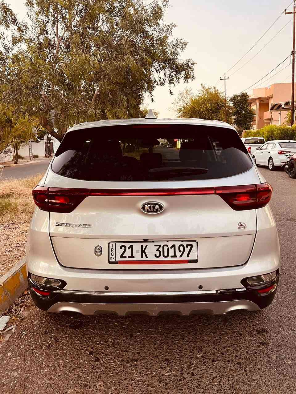 كيا سبورتج  
كليين  كليين 

سياره تحكمات ستيرن كلشي جاهز بيهه  مواصفات عاديه 
مكان السياره كركوك
بدون ضرر فقط بارد  
بجم كبس سياره كلين 
سياره امريكي 
***********  السعر 169
