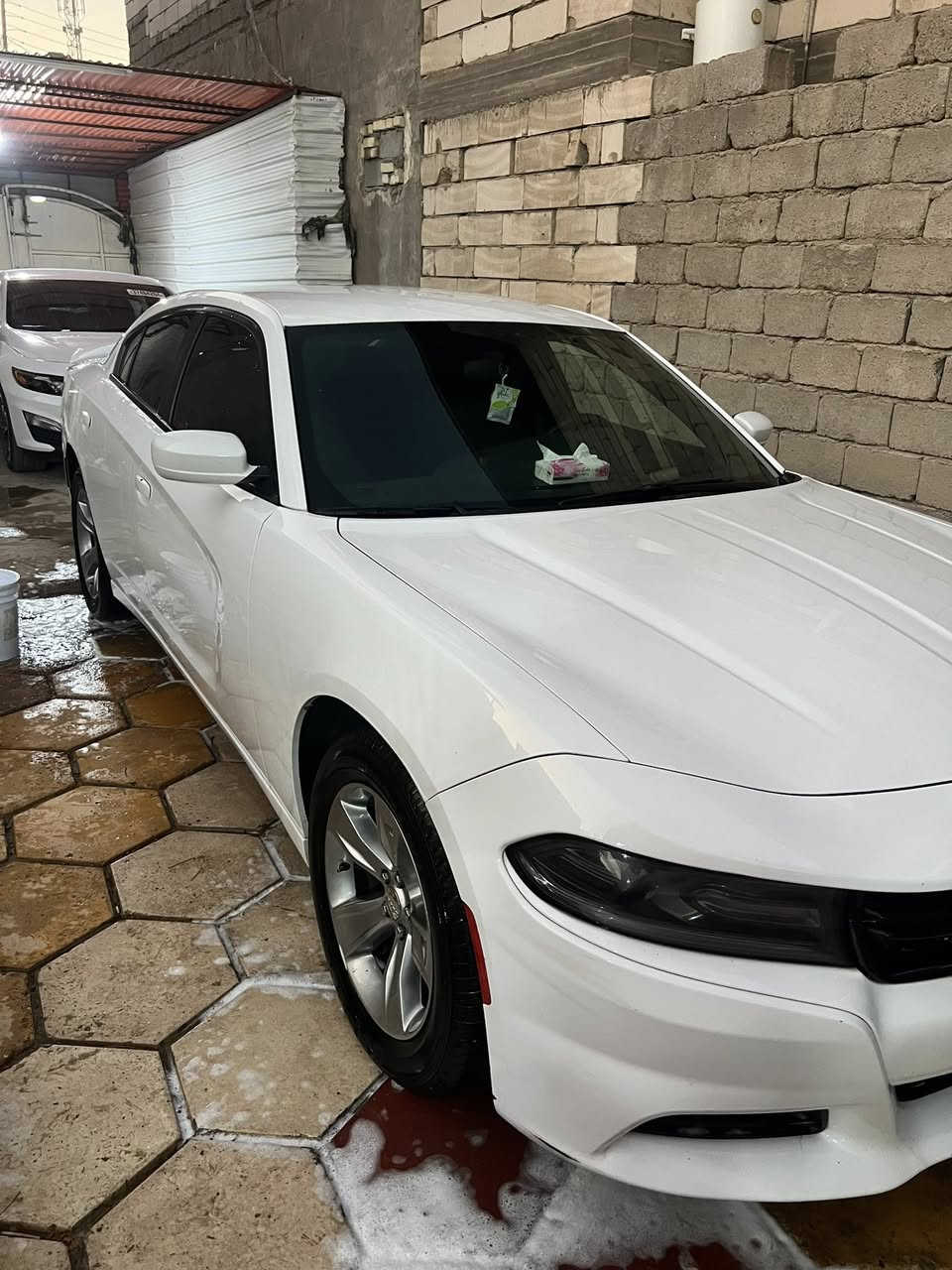 جارجر 2019 وارد كندي رقم أربيل  تقريرها كلين  بالعراق صار بيها تبديل بنيدنفس اللون اثر علامه مروريه مع بارد وتكحيل في الجاملغ شغل درجه أولى مكانها البصره للاستفسار ***********.  السعر 210 وبيها مجال جداً قليل
