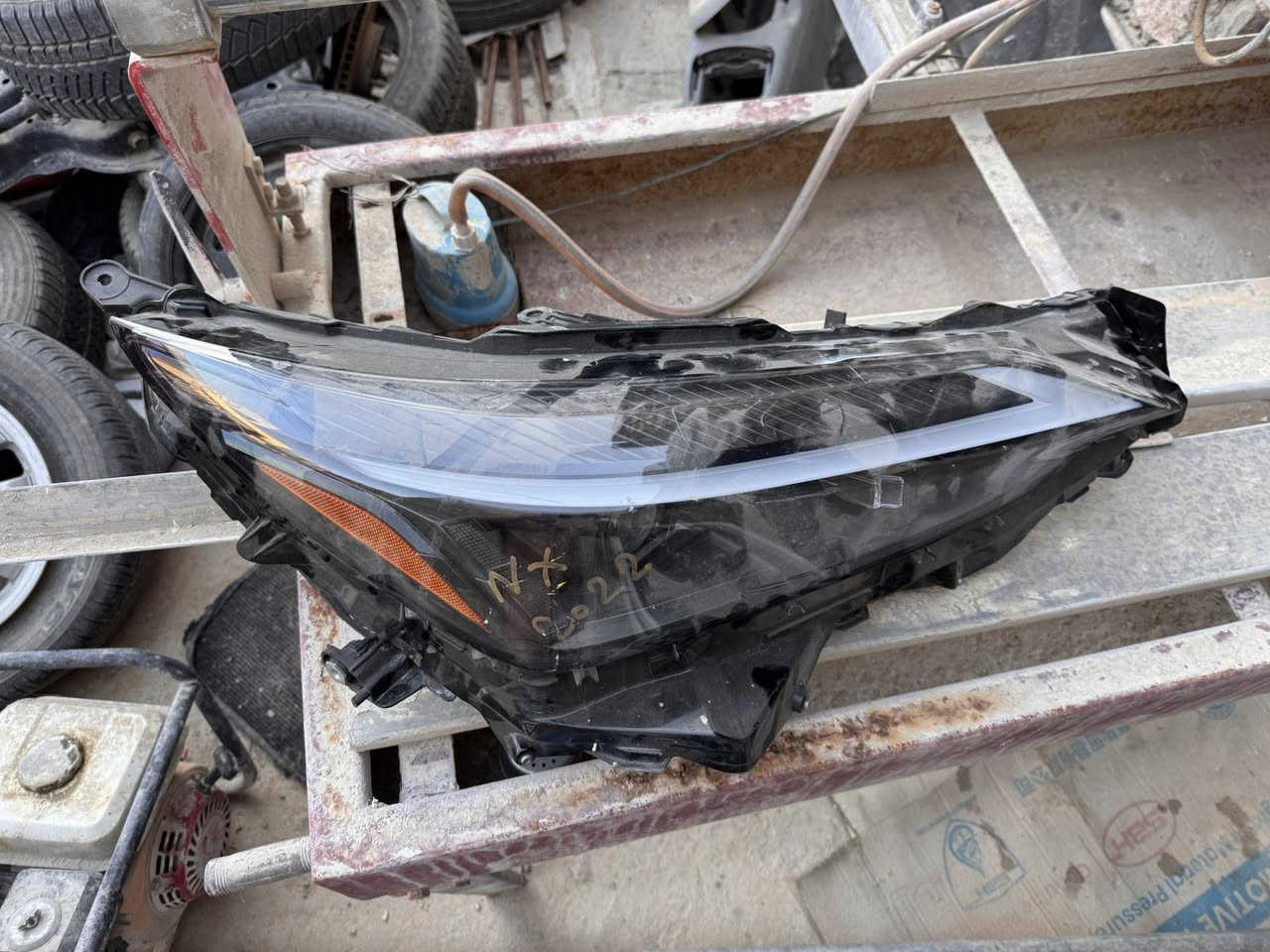 بسم الله
لايتات لكزس اصلي تفصيخ  

تتوفر خدمة توصيل 

***********
