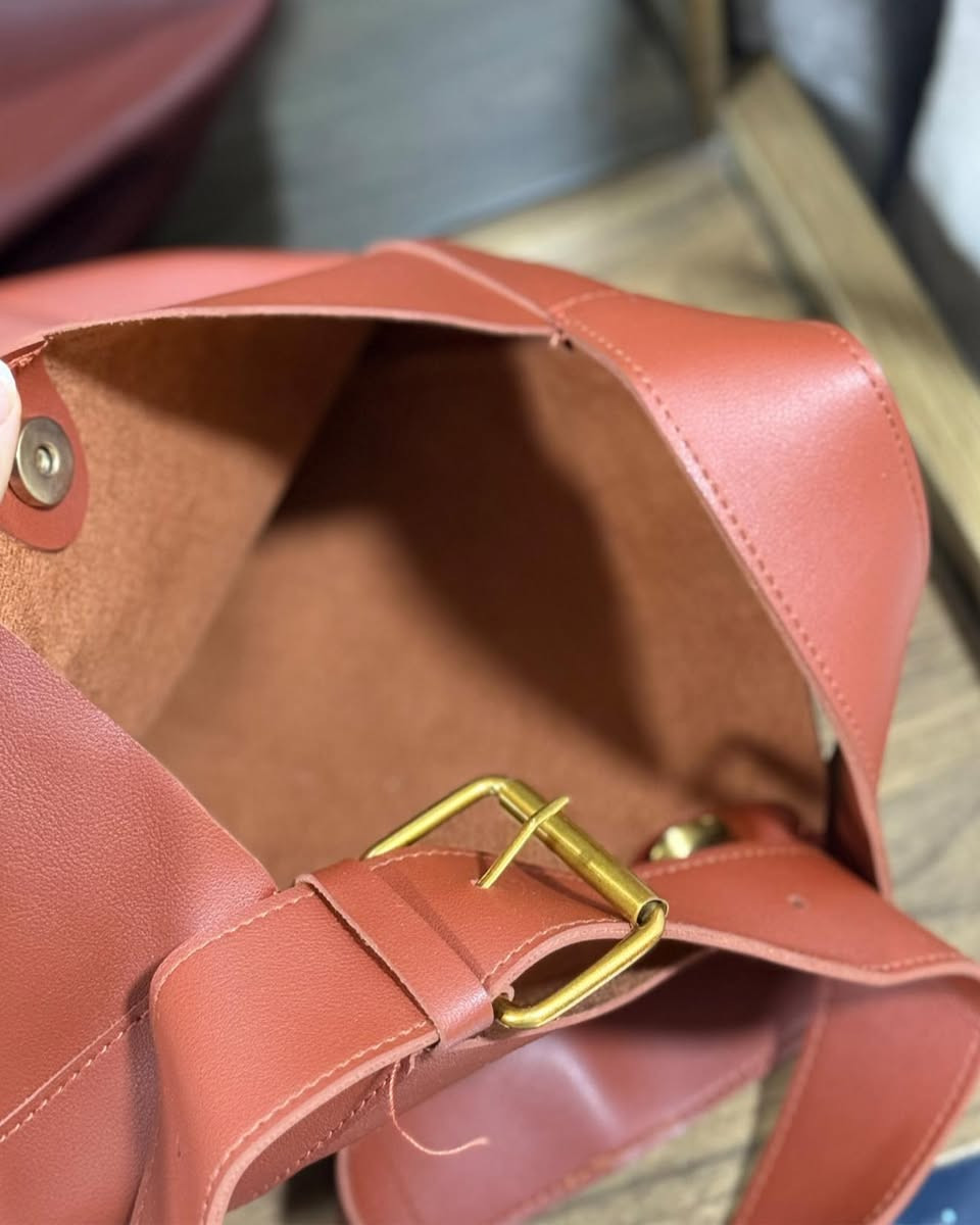 جنطه جلد قطعتين داخلها شاموا


**إذا كنت صاحب هذا الإعلان وتريد حذفه لأي سبب، رجاءا أرسل رسالة إلى الدعم الفني**