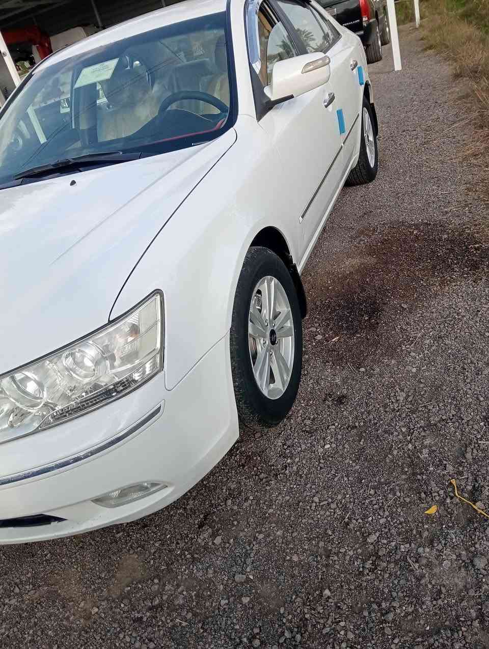 سلام عليكم
للبيع سوناتا موديل 2010
خليجي مكفول ماعدا بارد بسيط بل جنطة 
سيارة على وضع شركة 
رقم بغداد تحويل مباشر 
مكينة 2400
سعر 140$ وبيها مجال 
عنوان بغداد ابو غريب 
الهاتف ***********
