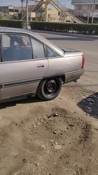 أوبل أوميغا • كفالة سنوية • قضاء المدينة