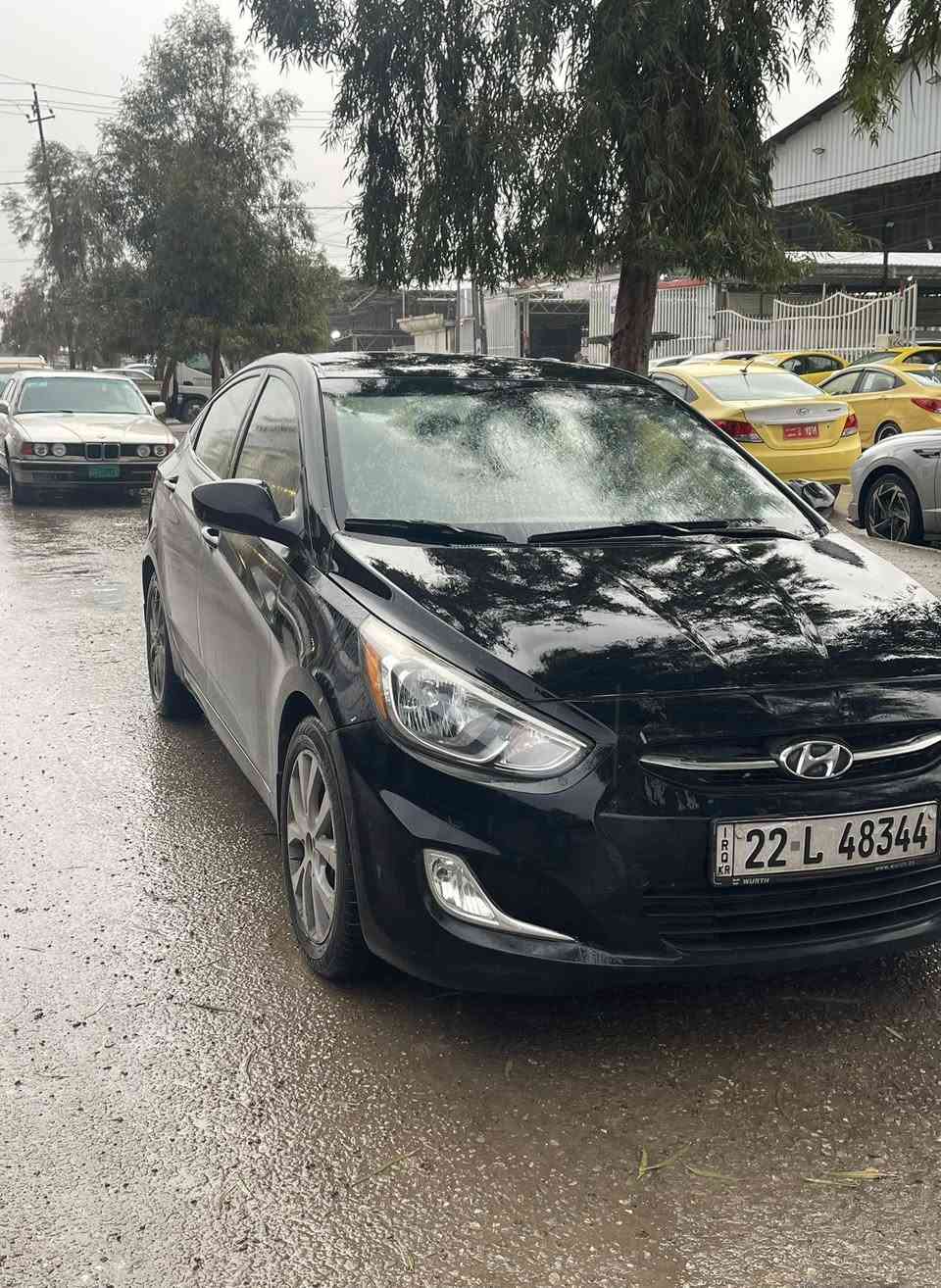 اخوان السياره للبيع نقد اعتذر عن القسط ولمده
سياره نوع هونداي اكسنت موديل 2017 وارد امريكي 
السياره كلين بدون ضرر بدون صبغ بدون تبديل بدون بارد بدون تقحيل 
السياره كله كود واحد 
ماشيه 106الف ميل 
كير مكينه تدفئه تبريد كله شرط 
السياره كلها بلادية وضع شركة 
مواصفاتها معروفه 
نظام ايكو
نظام ABS
قفل مركزي اصلي شركه 
تحكمات صفحتين 
كروز سرعة
مسجل بلتوث 
محركGDI
كير ATالمرغوب 
السعر 102 اوبيها مجال 
ملاحظه السياره سنويه ولهزه منتهيات بس الرقم جديد ولسياره شرط التحويل فقط بدون وكاله 
***********
