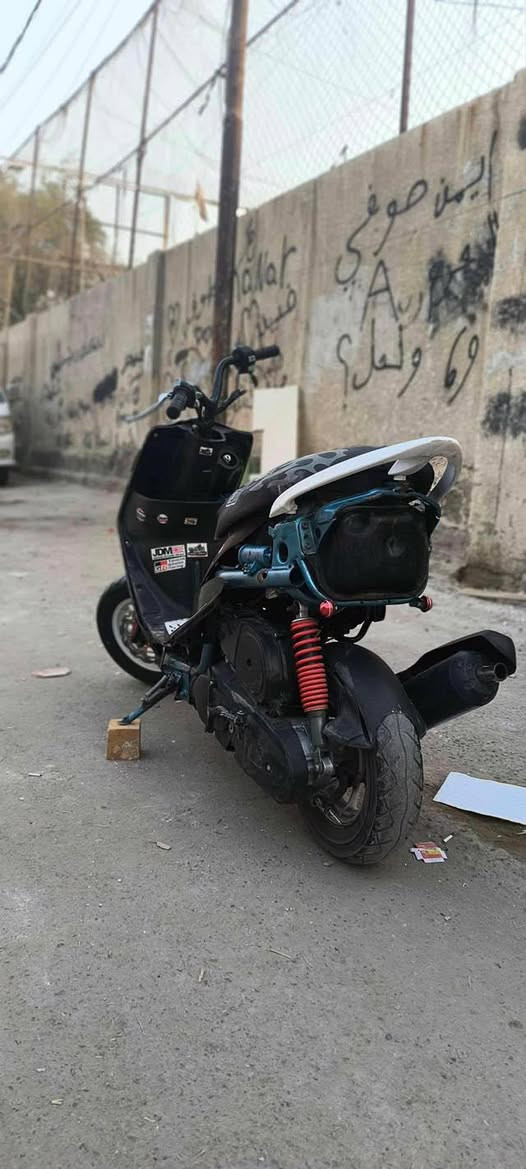 السلام عليكم دراجه ماكس عدله مال لعب دراجه كدام عينك عوزها بس كلج امامي وكابريترها تجاري تاخر بالتشغيل اربع هنادر خمسه سعرها350وبيها مجال كلش بسيط مكاني بغداد قرب جسر البلديات الجديد رقم الهاتف ***********
