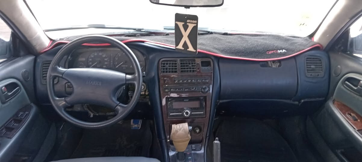 سلام عليكم للبيع شيزر كفاله من كلشي كص ونقل جثه ورسميات بسمي رقم انكليزي مكينه ٢٥٠٠ سعره 50 بيه مجال تخم تاير  تبريد شغال مكان السياره نجف ناحية العباسيه هاذا رقم صاحب السياره ***********
