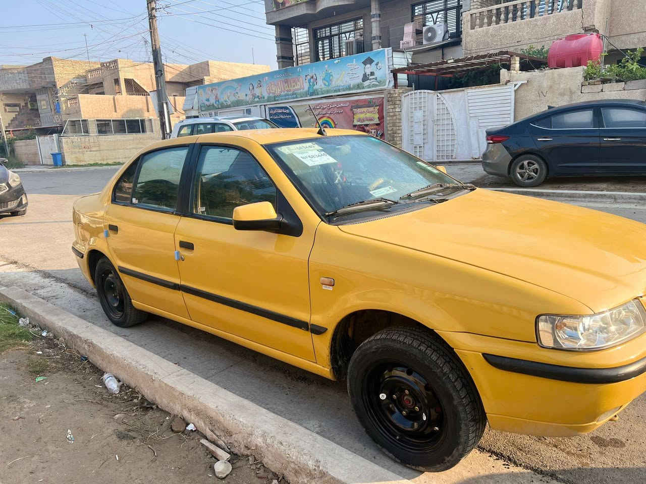 السلام عليكم للبيع سيارة سمند موديل 2011 رقم بغداد سنوية لل 28 سيارة مابيهة لا ضربة ولا صبغ سيارة جاهزة مابيهة اي نقص خير من الله مصفرة هيئة او غرامات السعر 39اوبيها مجال للاستفسار الاتصال على الرقم *********** المكان بغداد حي الجهاد
