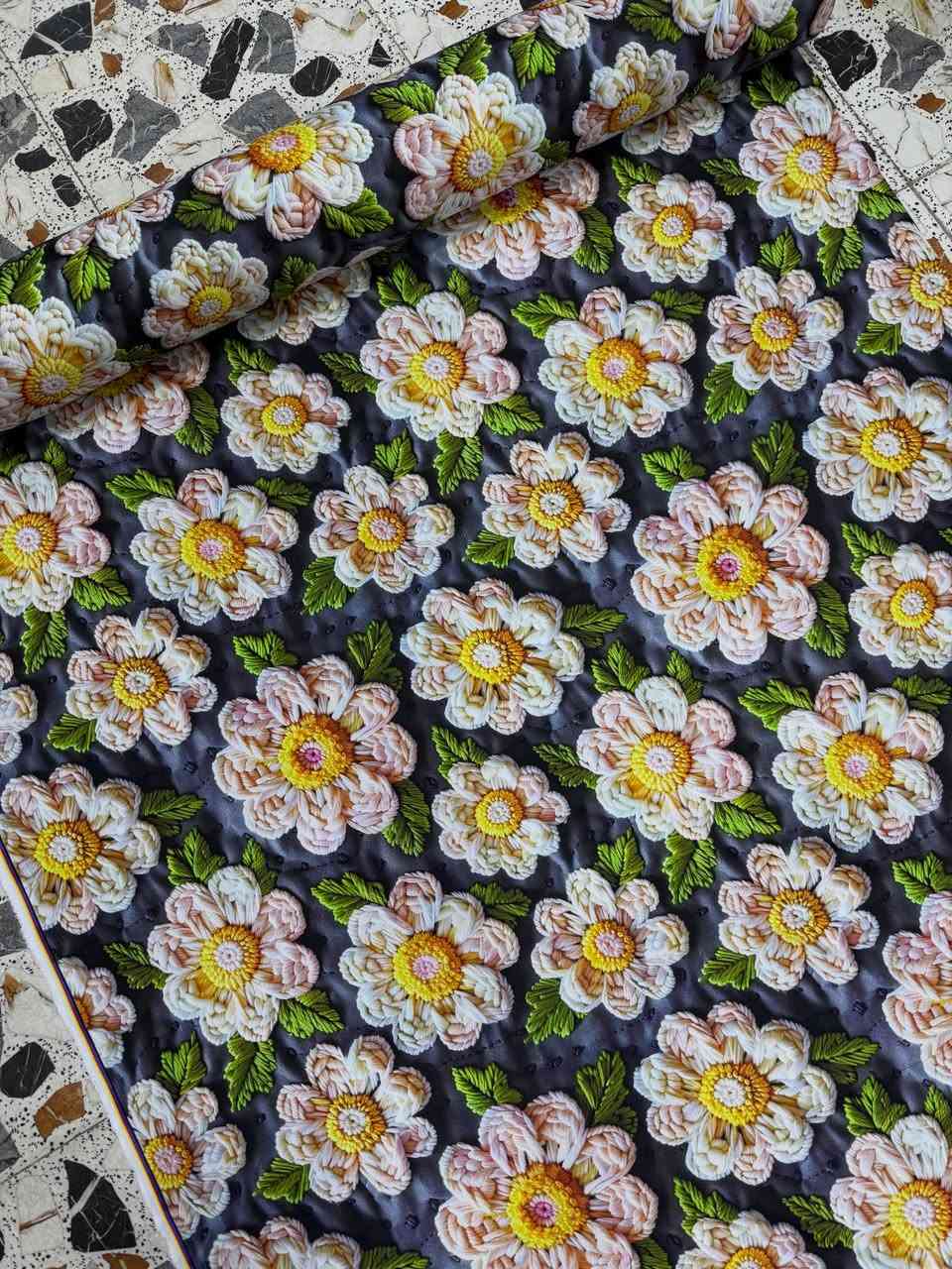 السلام عليكم 
همايون ديجتال الوان ونقشات كلها ترند والخامه تفلش دمااار 
سعر المتر الفين دينار فقط 
عرض مترين و ٤٠
العنوان حله سوك المسگف من جهه  الجبل 
محل سيد الاقمشه 
للحجز واتساب 
***********
