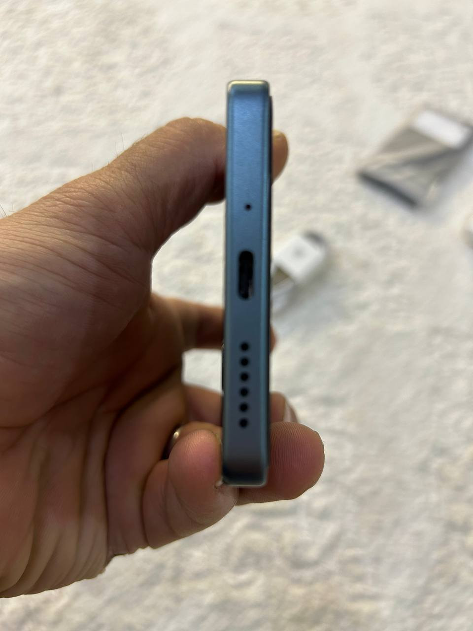 ڕیدمی نۆت 13 پرۆ بۆ فروشتن یان گوڕینەوە  
REDMI MI NOTE 13 PRO 
ڕامی 12 میموری 512 
درعی شاشە کەی درزیکی هەیە  زیاد ناکات  
شاشە کەی بێ کیشە ئیش ئە کات
سعر 250 هەزار   
شوین ، سلیمانی


**إذا كنت صاحب هذا الإعلان وتريد حذفه لأي سبب، رجاءا أرسل رسالة إلى الدعم الفني**