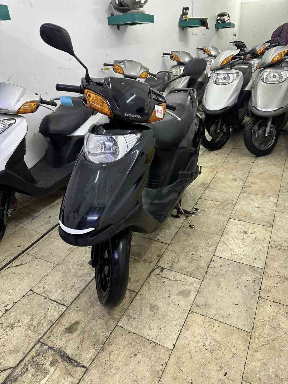 #السلام_عليكم_أخوتي_الغوالي 
#الوجبه_الجديدة
#مال_مزاد_شرط_رمبه 
# هوندا سبيسي ياباني أصلي 🇯🇵👍
 #شرط الضمان 💯💯
#بعده بحالة الوكاله فول نظافه مكفول 
#نظافه فول 💯💯👍 
#اللون أسوود 

البيع نقد والأقساط 👉
مصرف الرافدين فقط👉
مواظف ومنتسب ومتقاعد و الوريث 👉
استقطاع الاكتروني بدون مقدمه👉

#مكاني كوت المشروع شارع ميكانو 👉
***********☎️
***********☎️
أخوكم سيد محمد
