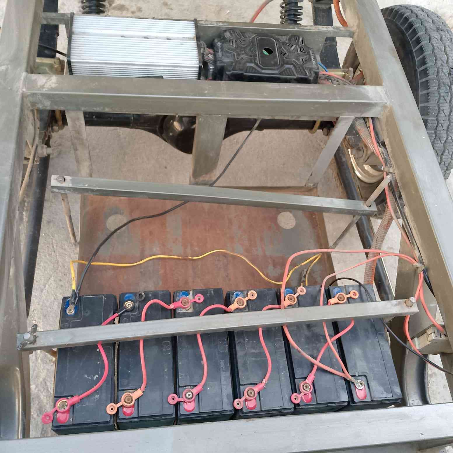 السلام عليكم ستوتة شحن للبيع الحجم الكبير 6 بطاريات السعر مليون ومية العنوان بغداد مدينة الصدر الاورفلي فرع عمارة الصادق موبايل  ***********
