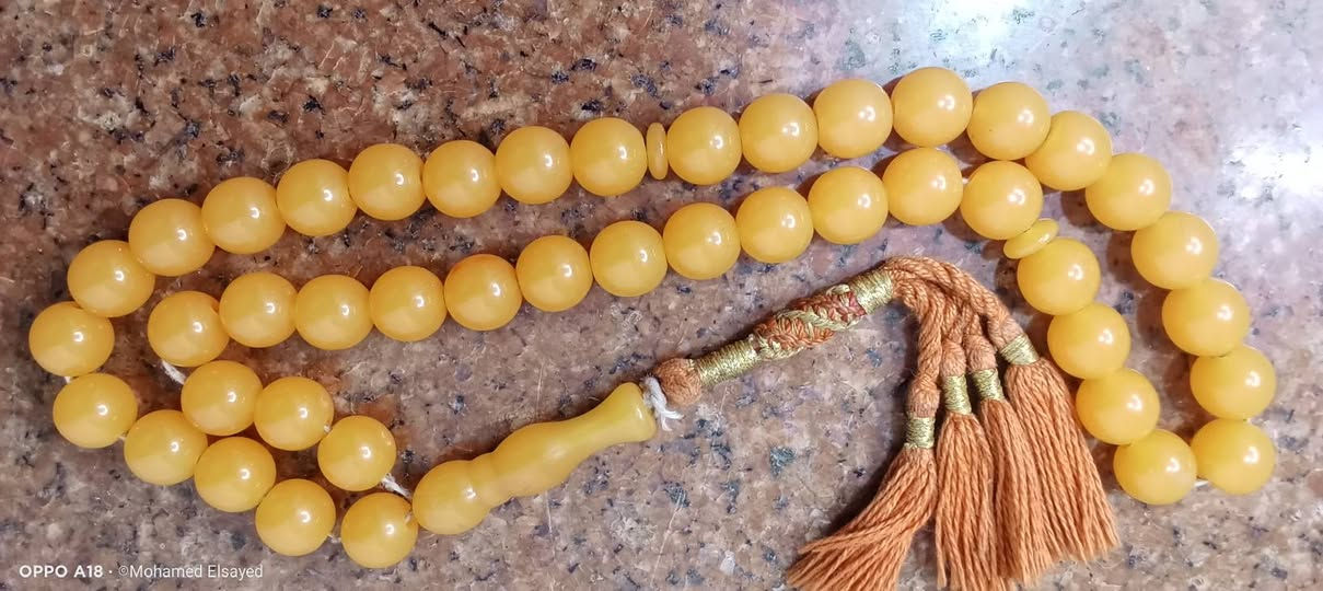 للبيع سبحة نوادر : مستكة ألماني زبدة (منجاوي) قديمة أنتيك، وزن ثقيل 60 جرام، ذروي منفوخ خامة ناشفة عضم وريحة فواحة جداً."
​"السبحة لقطة للهواة، خالية من أي عيوب،


**إذا كنت صاحب هذا الإعلان وتريد حذفه لأي سبب، رجاءا أرسل رسالة إلى الدعم الفني**