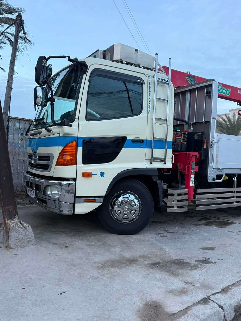هينو شيطان دخول جديد ٦ فول عادي كرين ٣ سلايتات نص مخالف سياره جديده وجاهزه من كلشي ***********
