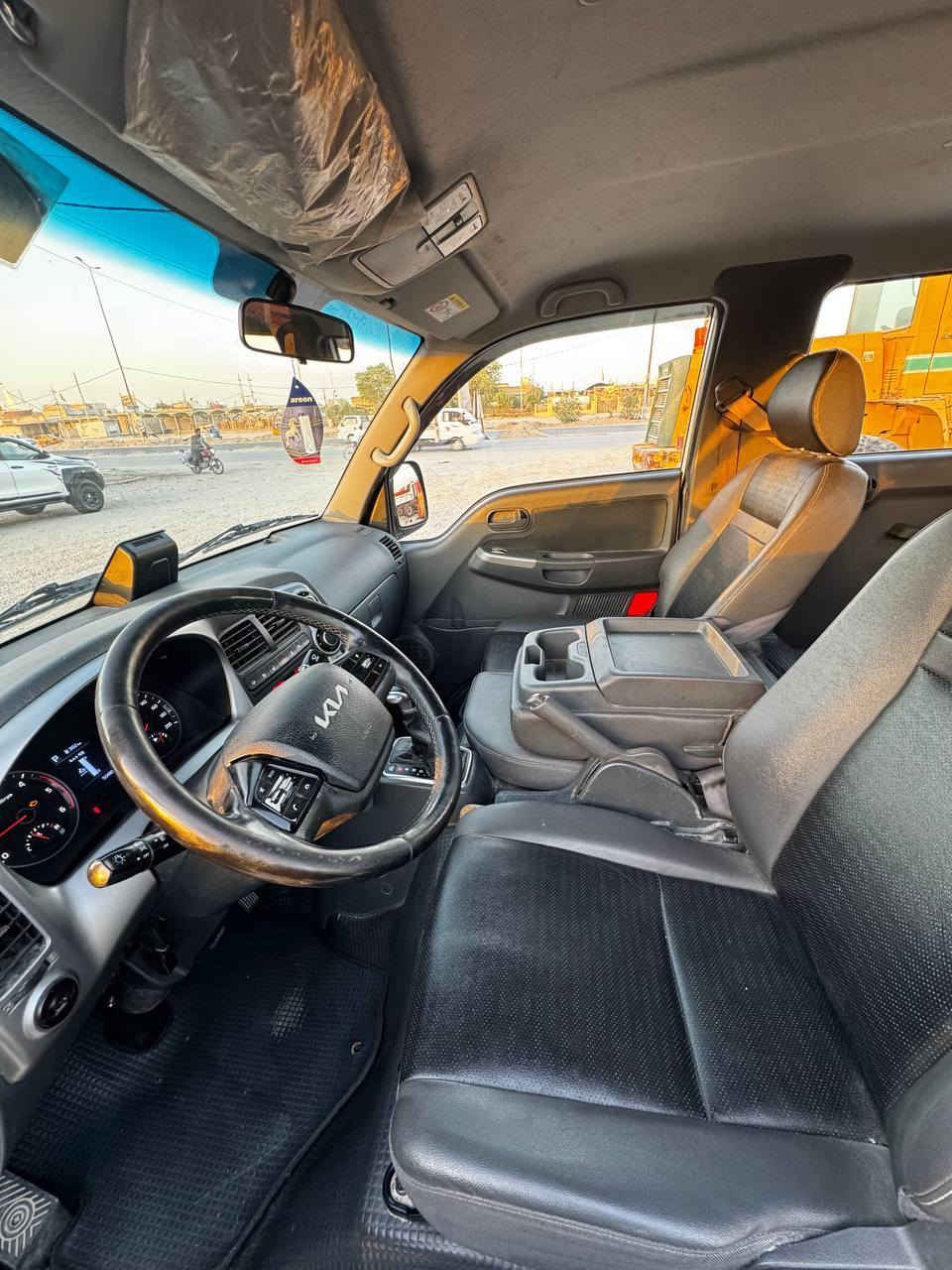 سلام عليكم 
كيا دبل قماره موديل 2022 
رقم الجديد بابل تحويل ثاني يوم سياره كامل مواصفات فول وربع كفاله عامه من كلشي 
عنوان نجف حيدريه الشراي يتصل عل الرقم 
***********
