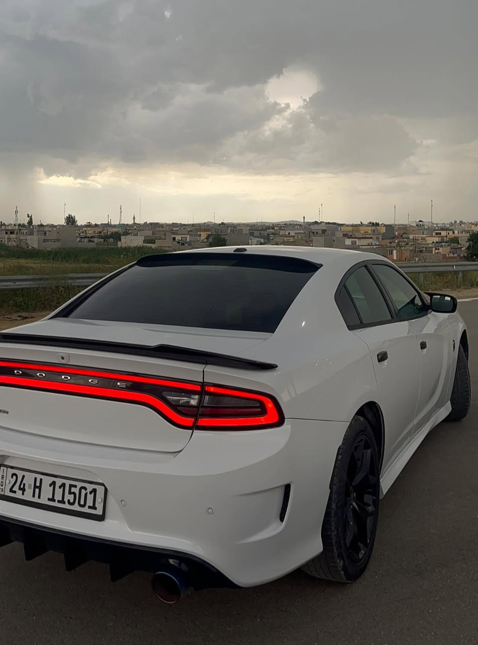دوج چارجر 2015 
الفئه: sxt
المحرك:3600
اللون : ابيض 
ماشيه 172 mi حقيقي!
المواصفات :
فتحه سقف 
كشنات حضن 
كشنات ميموري خزن 
كشنات جلد (بلادي)
تدفئه وتبريد الكشنات 
تدفئه ستيرن 
حساس خلفي مع الكاميرا 
گير طياره 
شاشه چبيره 
هيتر مرايه جانبيه 
تشغيل عن بعد
السياره كلين تايتل ضررها فقط جاملغ امامي جهة السائق موجوده بالصور + بيهه ملاحظات
گير . محرك . حداديه . تبريد . كفاله
السياره على وضع الوكاله  من گير ومحرك وبدون برمجه . واستخدام شخصي
السياره جاهزه من جميع النواحي وعليها ادامه كامله + شرط التحويل
السعر : 197 وبيهه مجال للشراي 
مكان السياره : الموصل
للاستفسار : 
***********
***********
ملاحظة: مكلف بالنشر فقط
