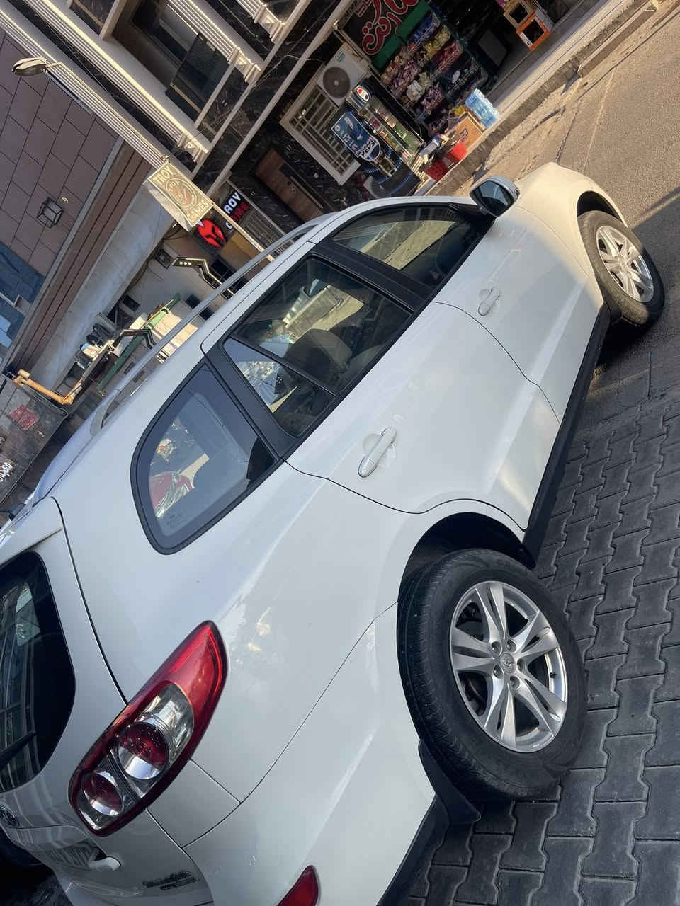 السلام عليكم
سنتافي موديل 2012 خليجي بدون صبغ بدون تبديل بيها مكانين بارد كير محرك خير من الله محرك 6سلندر

الشركة العامة معروفه موصفاتها السعر 162

***********

مكان الاعظمية
