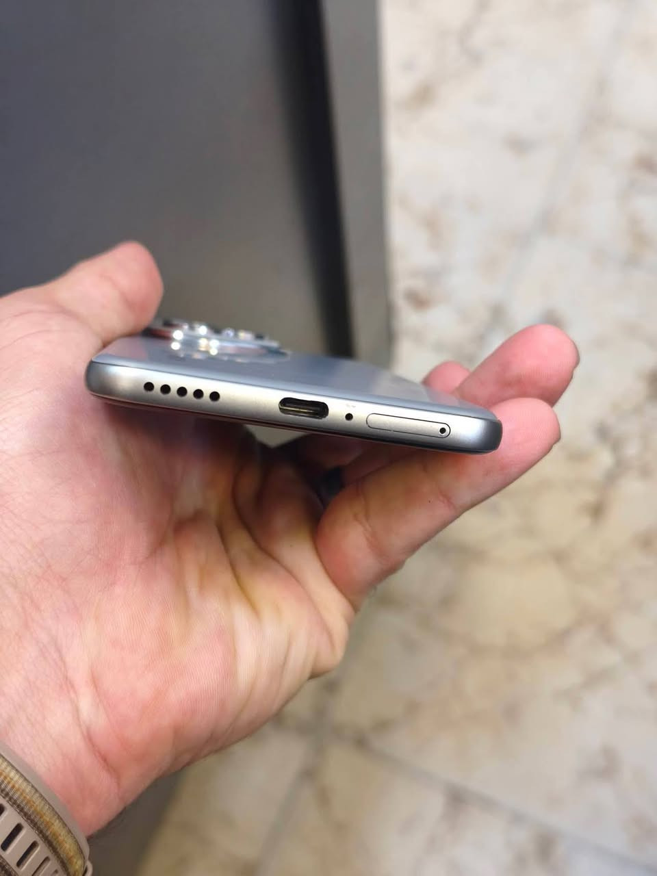 السلام عليكم
هونر 400 برو 
نظافة الجهاز 💯 
الرام 12 ذاكرة 512
مع كافة ملحقاته 
السعر خاص وتدلل


**إذا كنت صاحب هذا الإعلان وتريد حذفه لأي سبب، رجاءا أرسل رسالة إلى الدعم الفني**