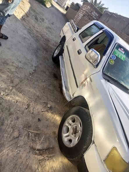 سياره دير للبيع 2008مكفوله كير محرك اكسن حداديه اوراق كامله منفيس وينه الي يدور نظيف  تعال يمي السعر 20 بيه مجال *********** الي يريد يرقم تترقم
