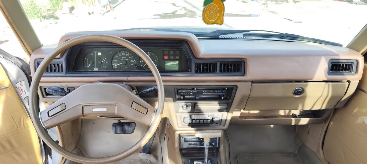 كرونا 81
محرك تعمير جديد 
گير اوتو 
رقم وهزة جديد 
اطارات وباتري جديد 
صبغ جمالية بدون حادث أو ضربة 
كهربائيات كلها شغالة ..
مكان السيارة موصل ..
السعر 47 وبيها مجال للشراي 
للتواصل خاص


**إذا كنت صاحب هذا الإعلان وتريد حذفه لأي سبب، رجاءا أرسل رسالة إلى الدعم الفني**