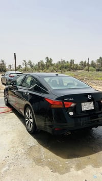 التيما ٢٠٢٠ فول SL بيها بنيد وجاملك صبغ  السياره بيها عته بالكير يقره ...