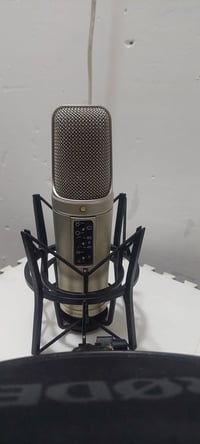 كرت صوت UR44 • مايك رود NT2-A • سبيكرات ياماها