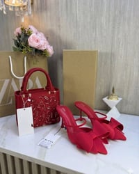جرأة • فخامة • إطلالة