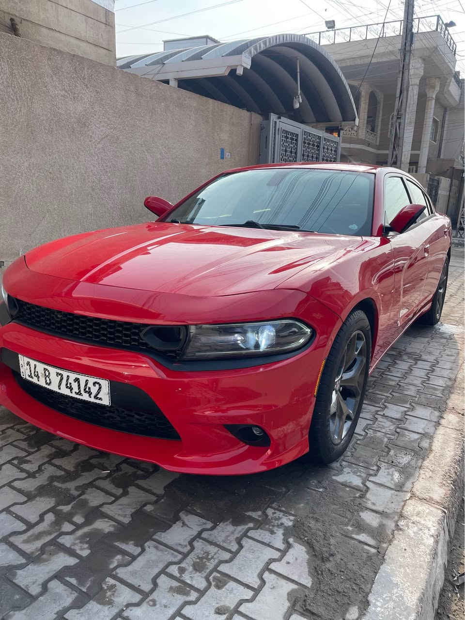 السلام عليكم جارجر 2015 دخول جديد كتاب ضباط تحويل مباشر لون احمر طماطه 
المواصفات رالي فول عد الفتحه 
حادثه موضوح بصوره مدكر الايسر بي صبغ نفسه 
باقي السياره كفاله وجاهز من كلشي 
الاستفسار اتصل *********** الزبير, البصرة
