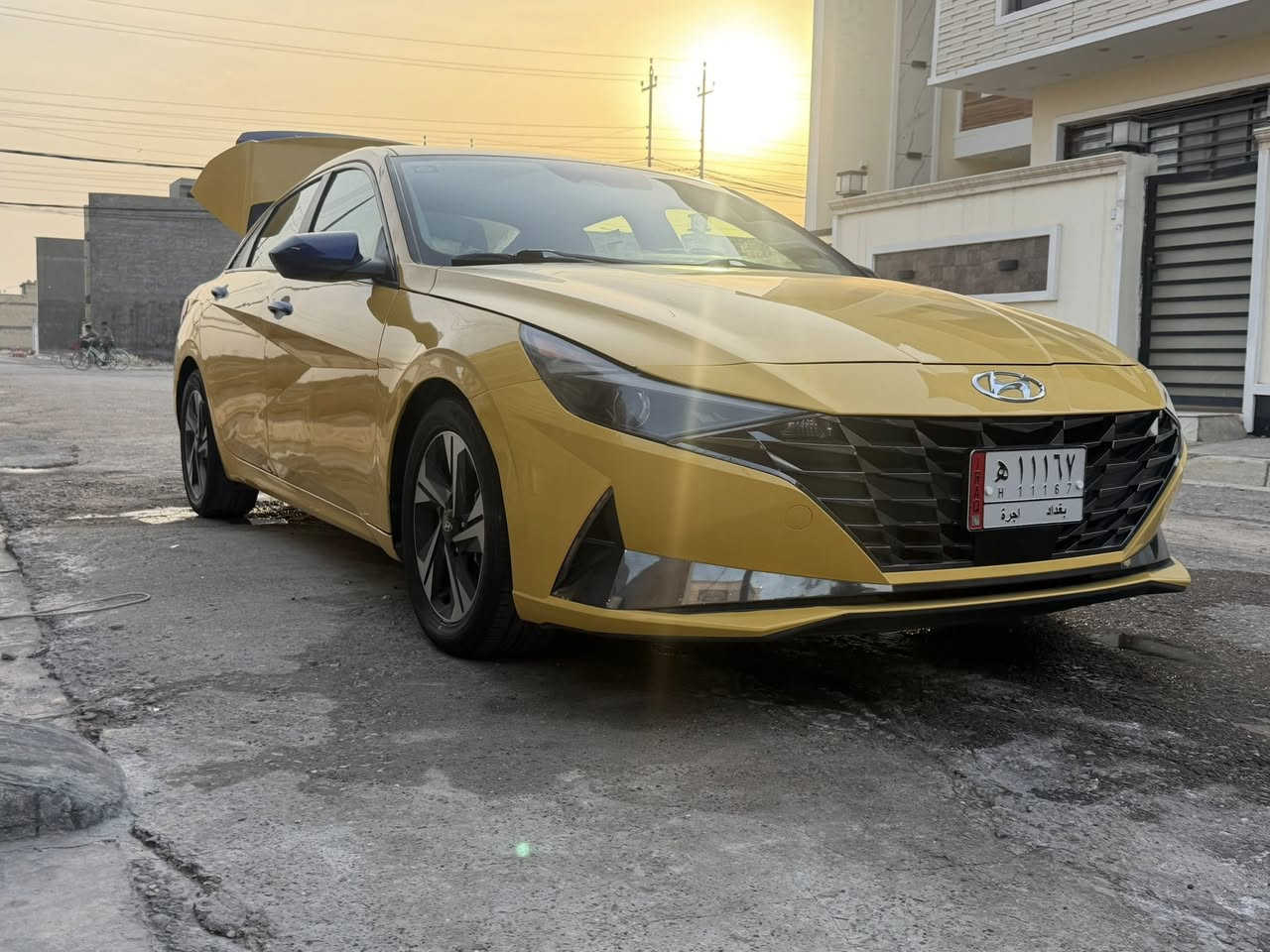 السلام عليكم
الانترا        (بيع فقط)
موديل 21   بغداد تكسي

سنويه لل2028

السياره ماشيه 86
حادثه مثل مموضح 
باب وجاملغ مبدلات بدون دواخل والباقي تصليح
بدون ايرباك
المواصفات فول ماعده الفتحه
بصمه دخول ويدات ترحيب 
شحن لاسلكي 
سايد ابريك دكمه
واتو هولد
كشن تدفئ 
تبريد ابيانو 
لد امامي ولايت زنون 
ويل كب ١٦ ابلادي 
كامره خلفيه

 تحديد مسار + نقطة عمياء+سياقه ذاتيه تحسس ازدحامات
مانع انزلاق 

ورادار امامي
شاشة  كبيرة تدعم كار بلي واندرويد اوتو + شاشه اعطال 
ثلاثة انظمة قيادة 
تحكم ستيرن كامل 
كروز سرعة 

محرك 2000  دوش ‏
كير بلادي 
ومنضومه غاز جديده
السياره مدوشمه ارضيه وسفريات ومقاعد وجنطه ومغلفه السياره داخله كله
اسياره علئ البلاد حجره ممشويل اي كلوب بيه ممشتغل 
سياره جهازه وصفاحها موس وكبل للشارع وجديده بالعافيه علئ الي ياخذها

عنوان بغداد
الدورة
حي دجلة

***********
