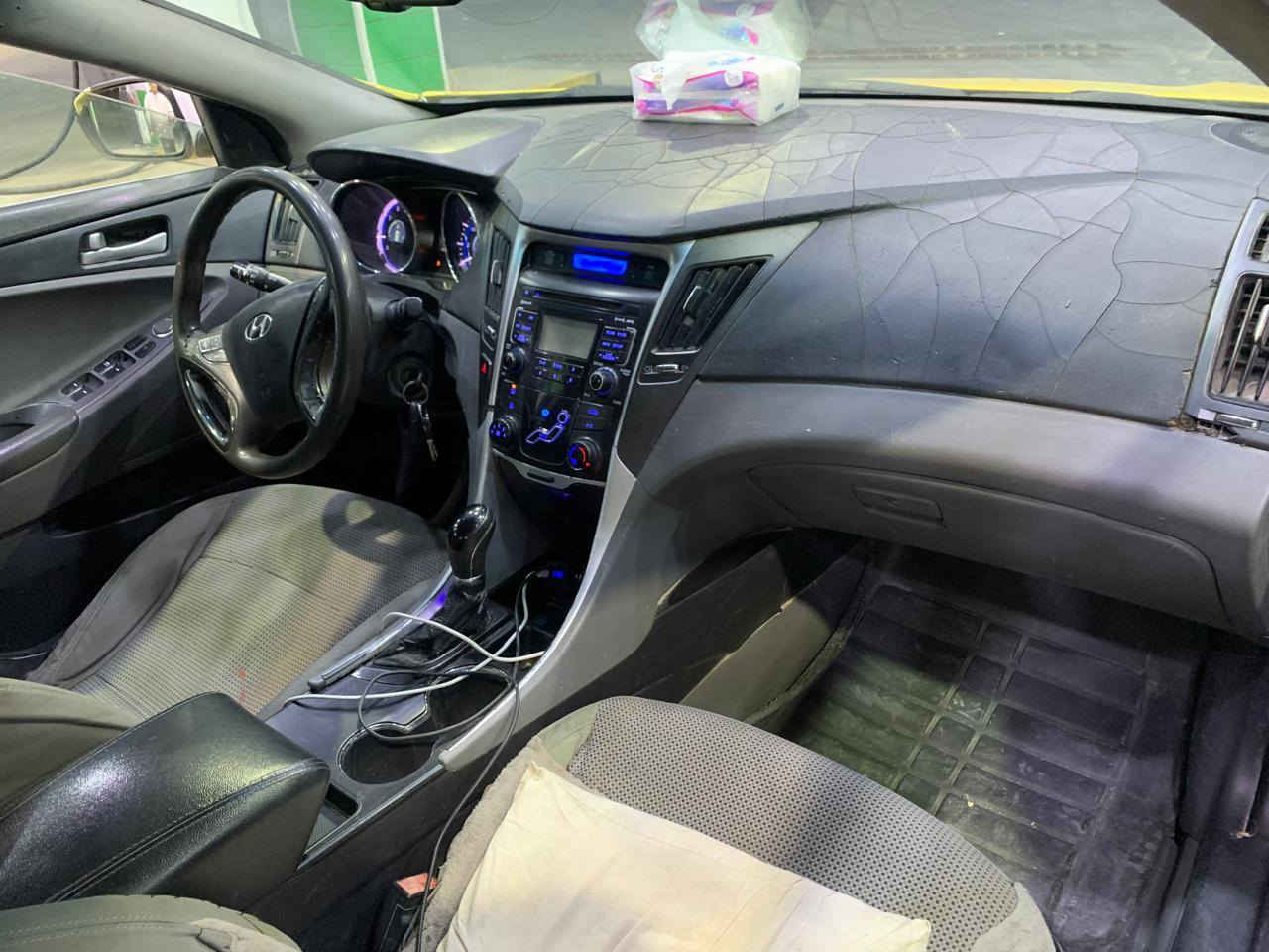 السلام عليكم
سوناتا. امربكي ١١ 
سياره جاهزه مجهزه من كلشي
بسمي تحويل ثاني يوم سنويه جديده ل ٣٠
سياره مال شغل ع باب الله
تبريد ثلج تدفئه شغاله 
علما ان السياره بيه تجيه ع صفحه 
السعر ٧٠ وبيه مجال كلش بسيط 
العنوان بصره  شراي يتصل ***********
