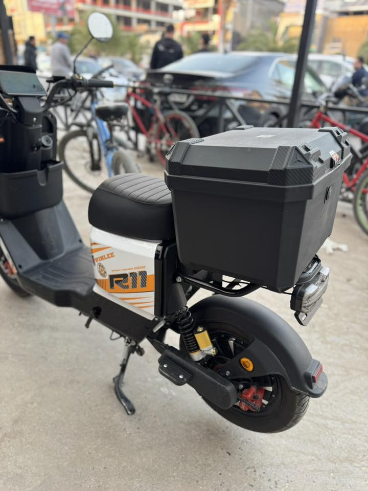 سلام عليكم
دراجه صارلها اقل من شهر تقريبا ٢٥ يوم وصلها موجود دراجه كلش جديده شخطه ما بيها نقص واحد مابيها وين متريد اخذها افحصها سعر٦٠٠ وبيها مجال مكان بغداد ***********
