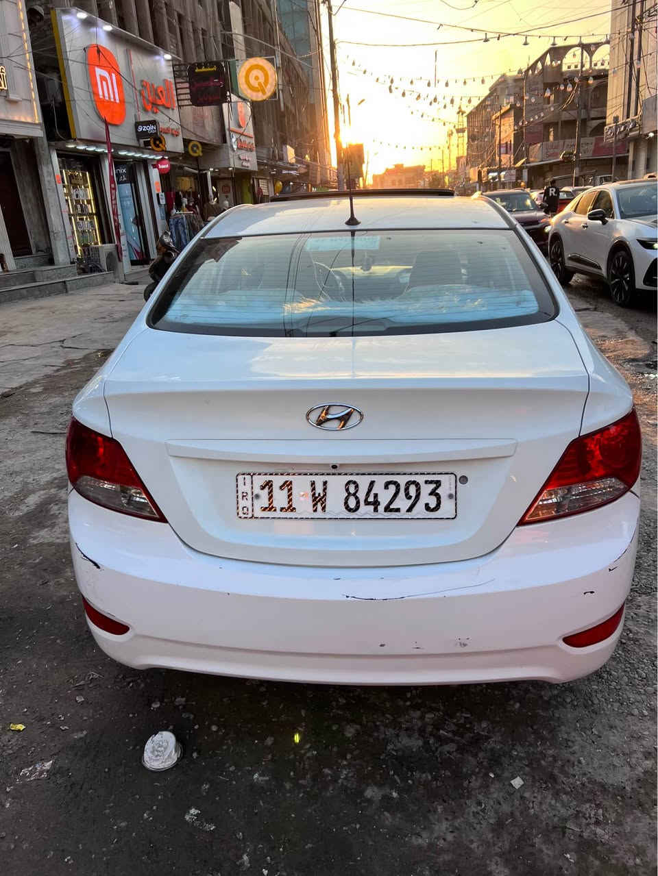 السلام عليكم عندي اكسنت البيع خليجي فول مواصفات موديل ٢٠١٥ بيه حزام فقط جماليه. مكفوله من كص وشواصي ولغود. 
فقط بيه بصبغ حزام . سعر مطلوب ٧٩ ورقه  سياره مابيه اي نقص. موجوده سياره بغداد الحريه *********** بغداد, العراق
