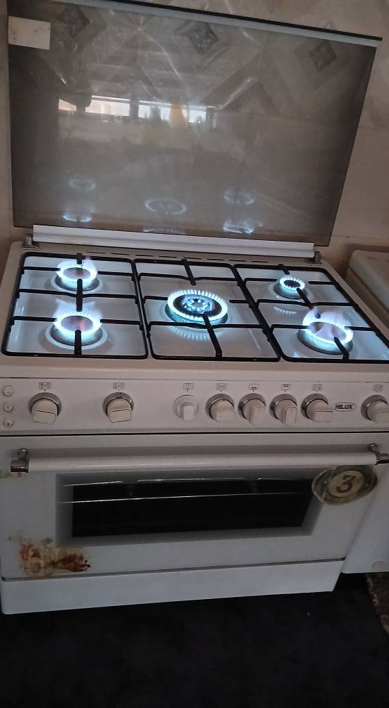 هاي لؤكسي ايتالي....250هه زار
***********سليماني السليمانية, العراق
