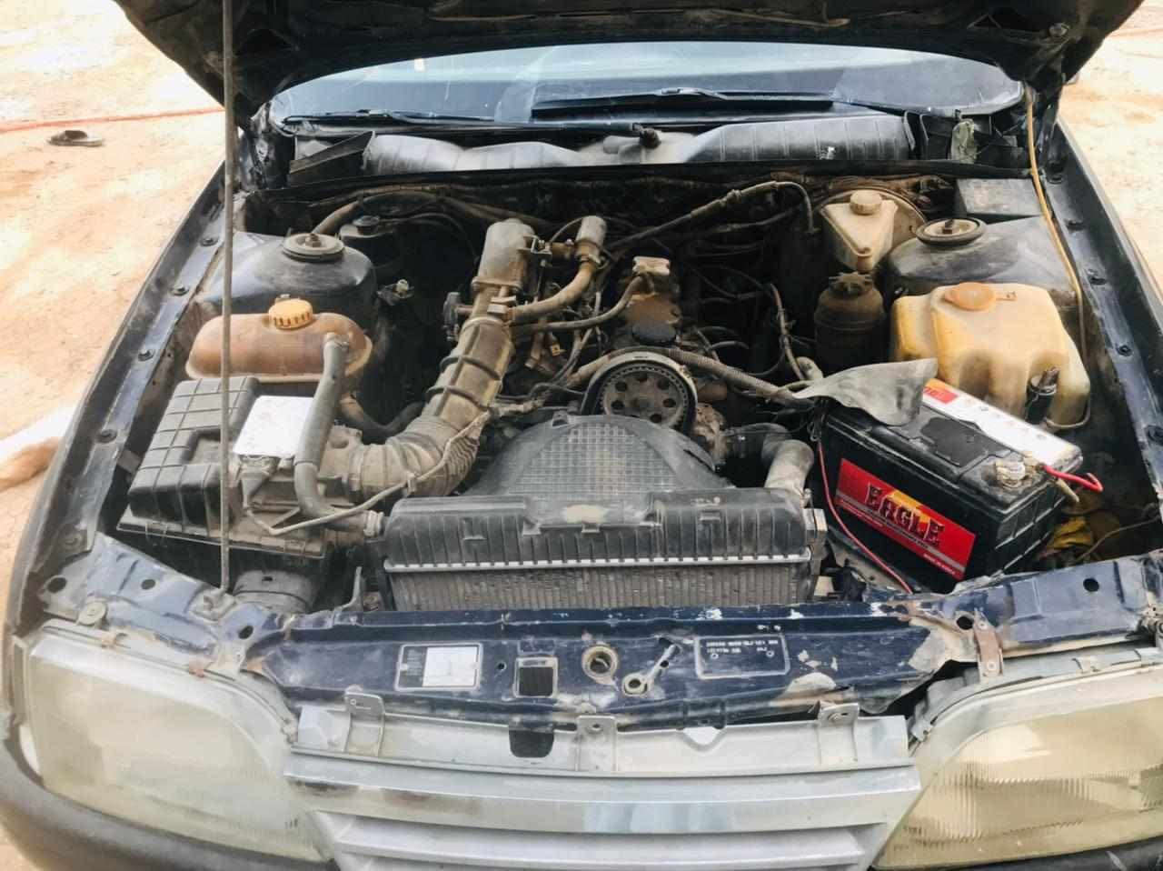 للبيع سياره اوبل اوميكا حجم 20 نضيفه رقم كركوك ر سنويه خضره عدم ترويج كابون بانزين السعر ١٨ للاتصال ***********
