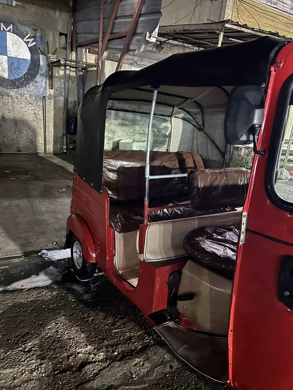 السلام عليكم تكتك موديل 19 شهر ال 5مضلع رقم وسنويه تحويل ثاني يوم معمره فقط دوس والباقي كفاله الشراي يتصل ***********
