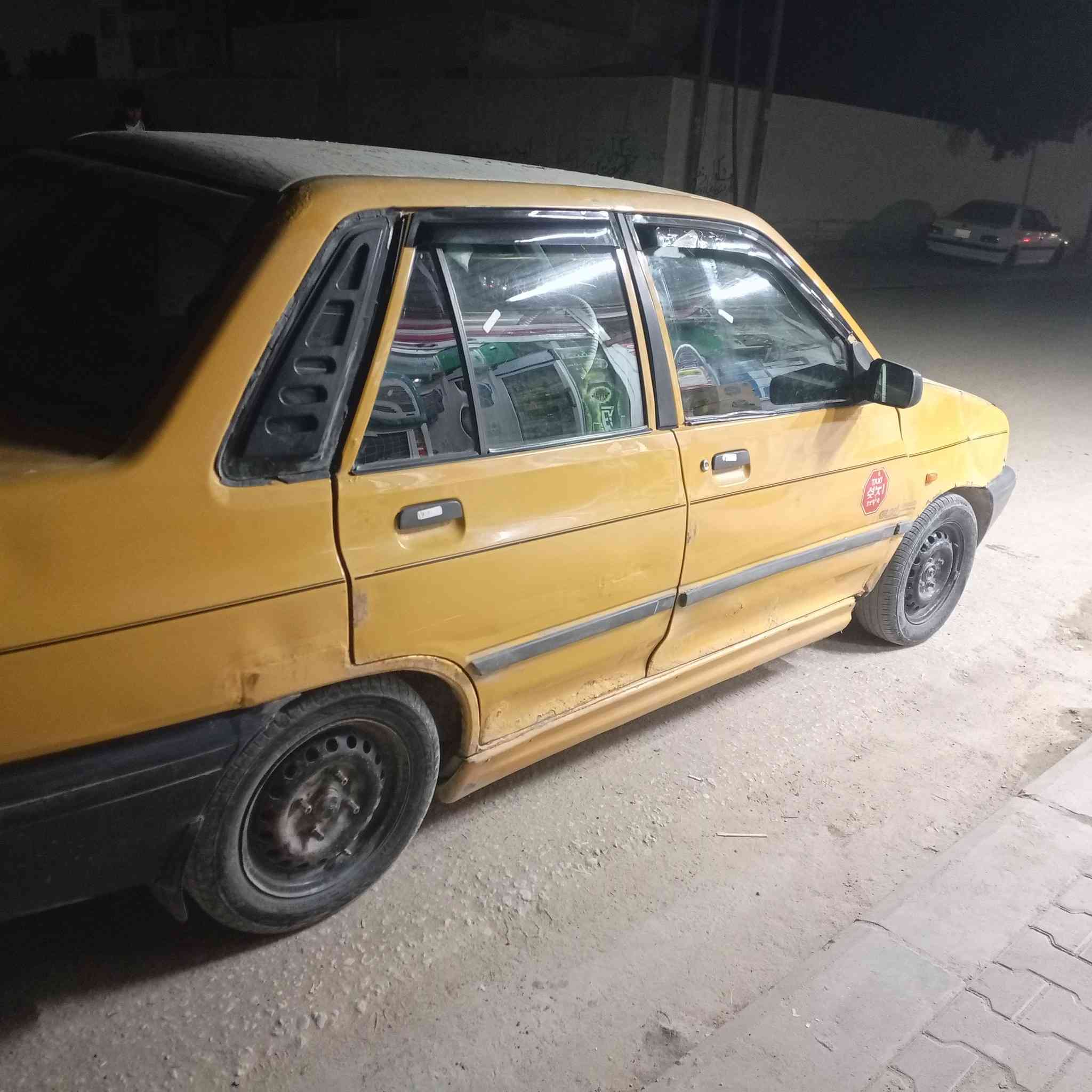 سياره سايبه للبيع موديل 2011 السعر ٨ اوراق مكان النجف *********** سياره جاهزه
