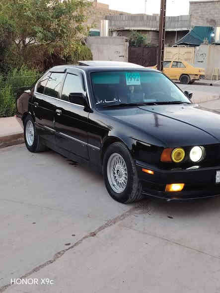 BMW520i
محرك كبس كير عادي 
 موديل 1992
صبغ حزام فقط جمالية
سقف ما مصبوغ
سلايت جامات امامي كهرب
داخل صاج هزة جديدة
سنوية 2030 كابون بيها
شرط التحويل
سيارة جاهزة مال جناي
سعرها(55) بيها مجال
*********** 
***********
