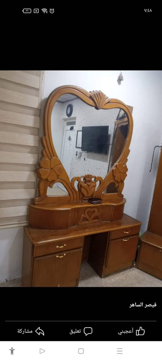 غرفه نوم للبيع  6 ملحق
حي الاخاء 
***********
