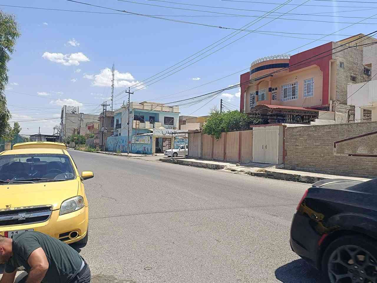 دار للبيع تجاري سايدين سعيد مهدي المحاربين نهايت السايدين واجهة 13مساحة 213م
الاتصال***********
